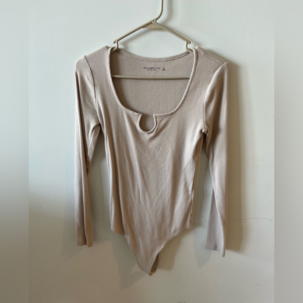 Abercrombie&fitch Tan ribbed soft AF bodysuit